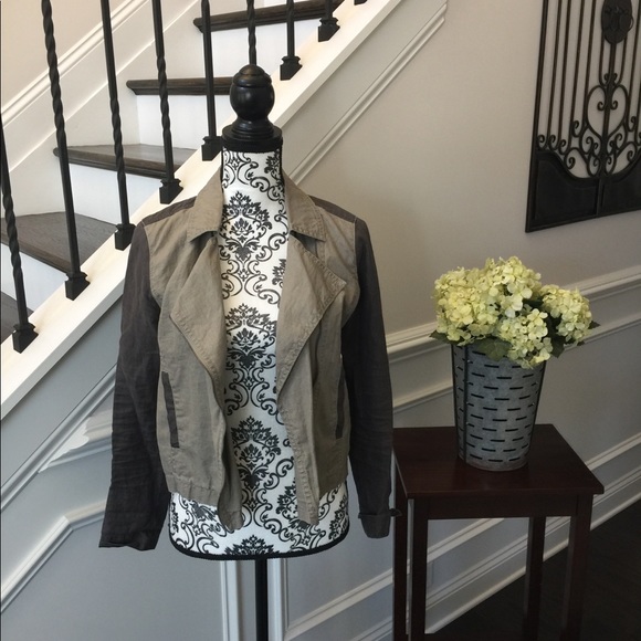 Eileen Fisher Jackets & Blazers - Eileen Fisher Organic Linen Jacket Size Small